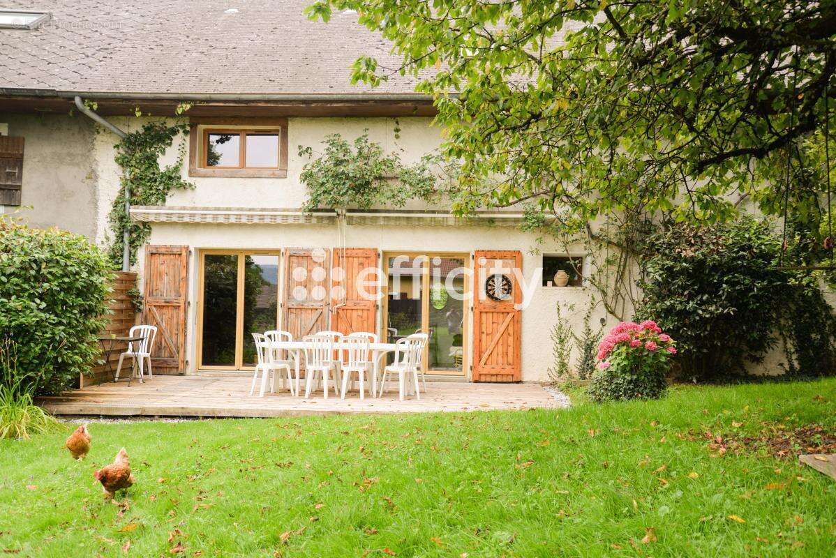 Maison à ALBENS