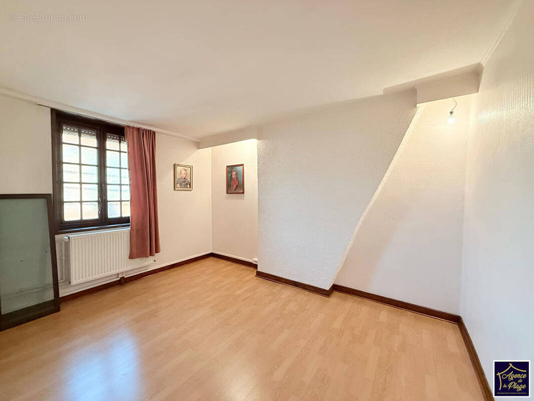Maison à CALAIS