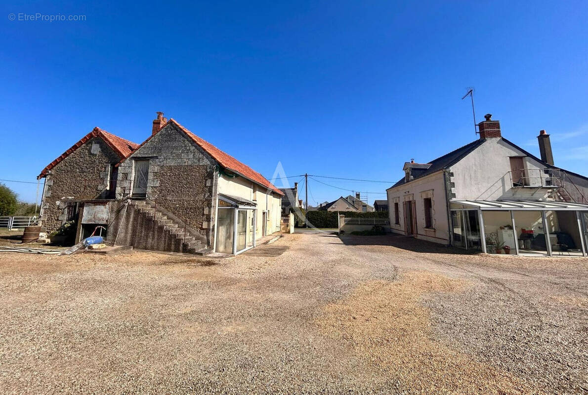 Maison à DOUE-LA-FONTAINE
