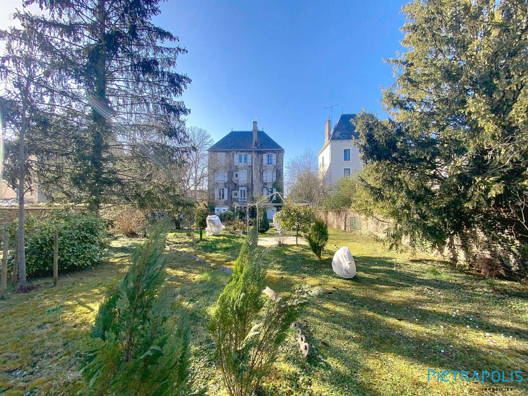 Maison à CHAUMONT