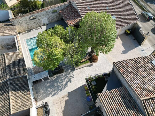 Maison à CAVEIRAC