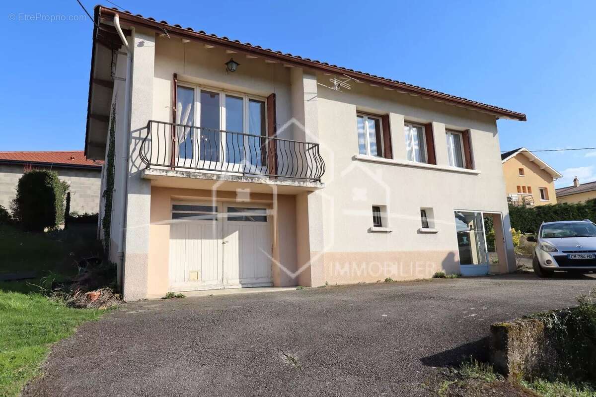 Maison à BEAUREPAIRE