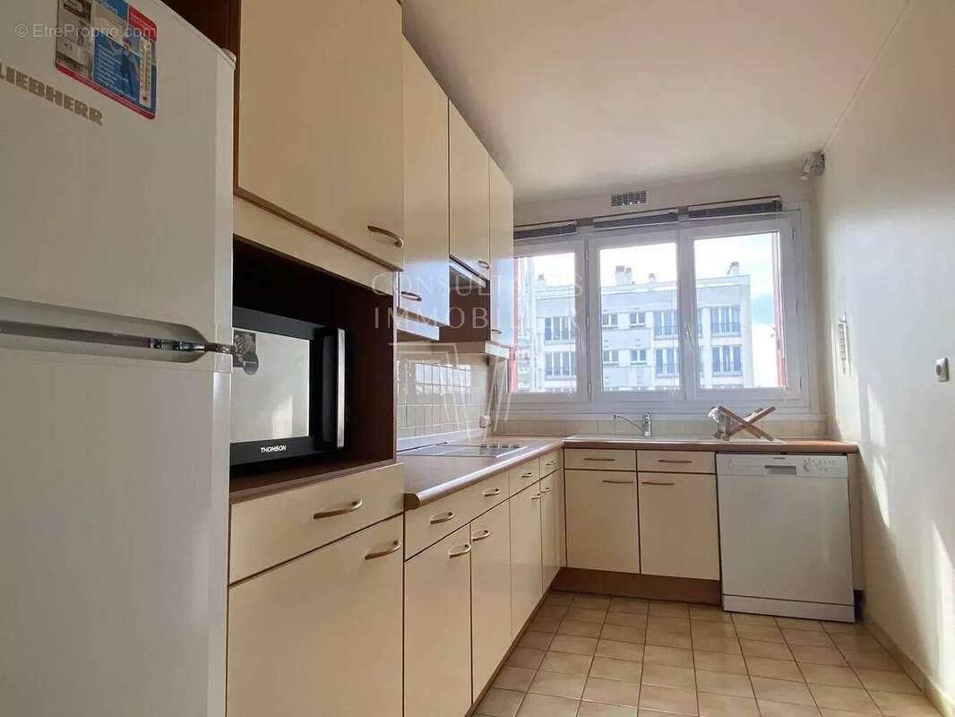 Appartement à PARIS-15E