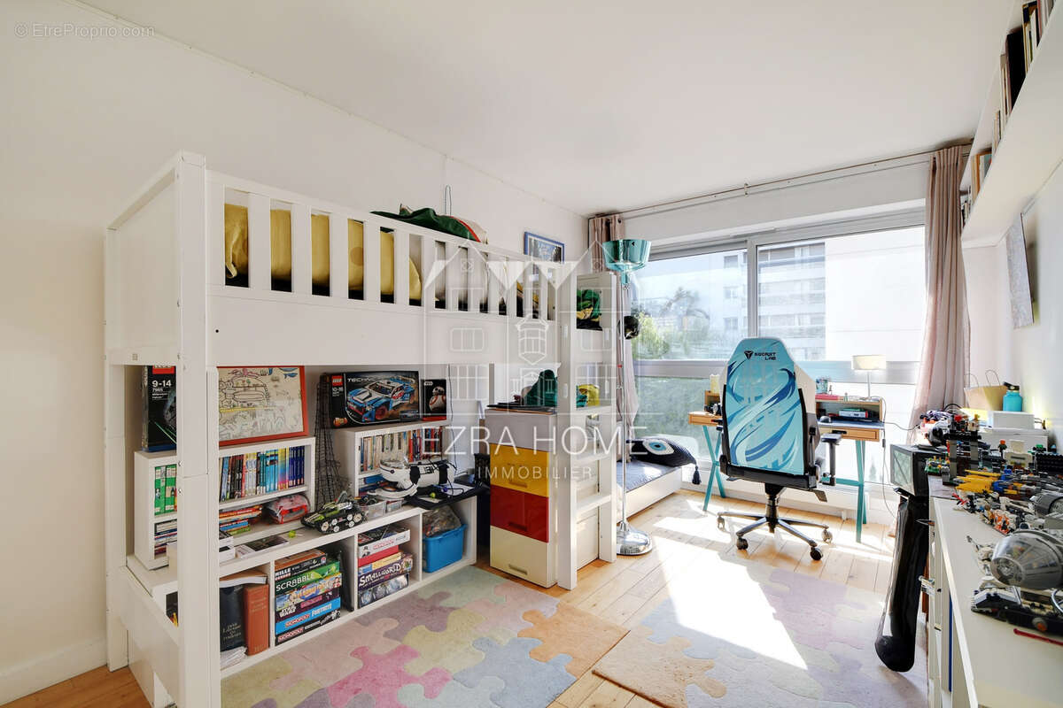 Appartement à PARIS-7E