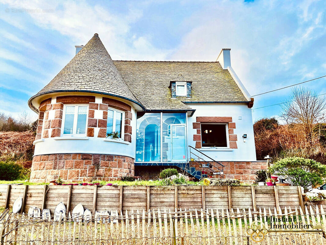Maison à PLOUGASNOU