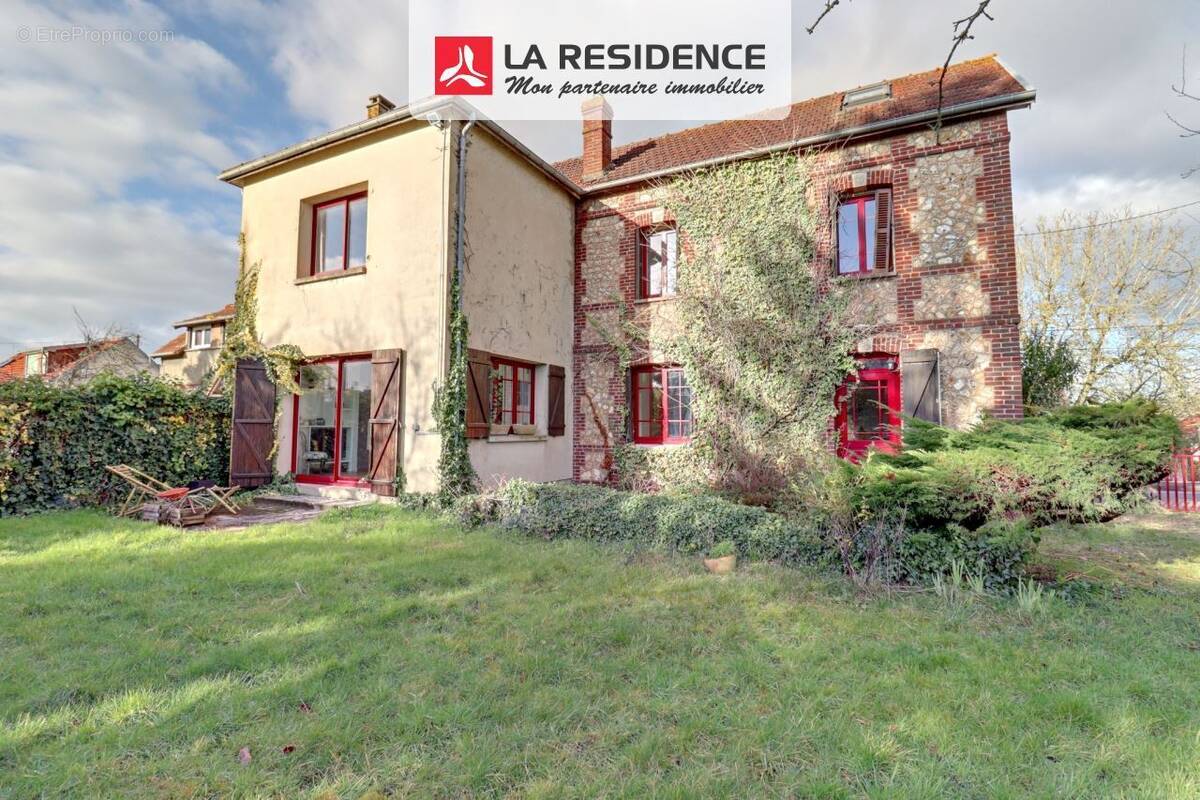 Maison à PONT-DE-L&#039;ARCHE