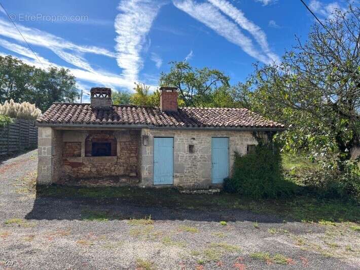 Maison à VERTEUIL-SUR-CHARENTE