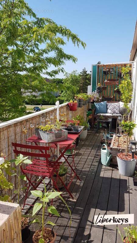 Appartement à COMBS-LA-VILLE