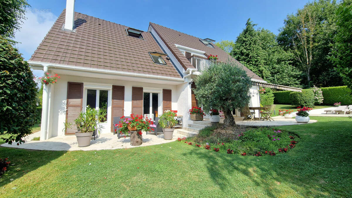 Maison à PLAILLY