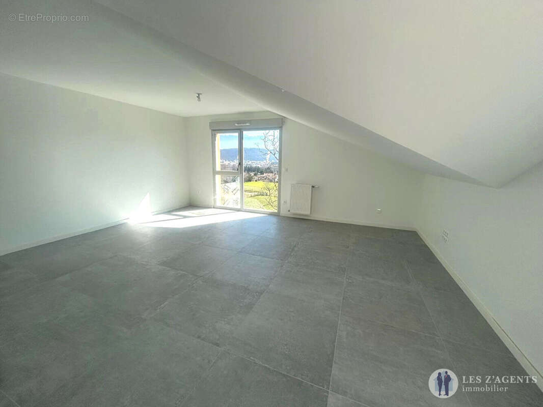 Appartement à CLAIX