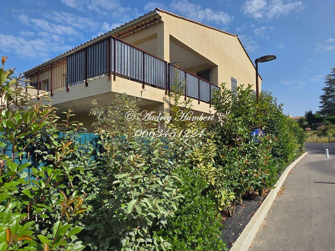 Appartement à PIERREVERT