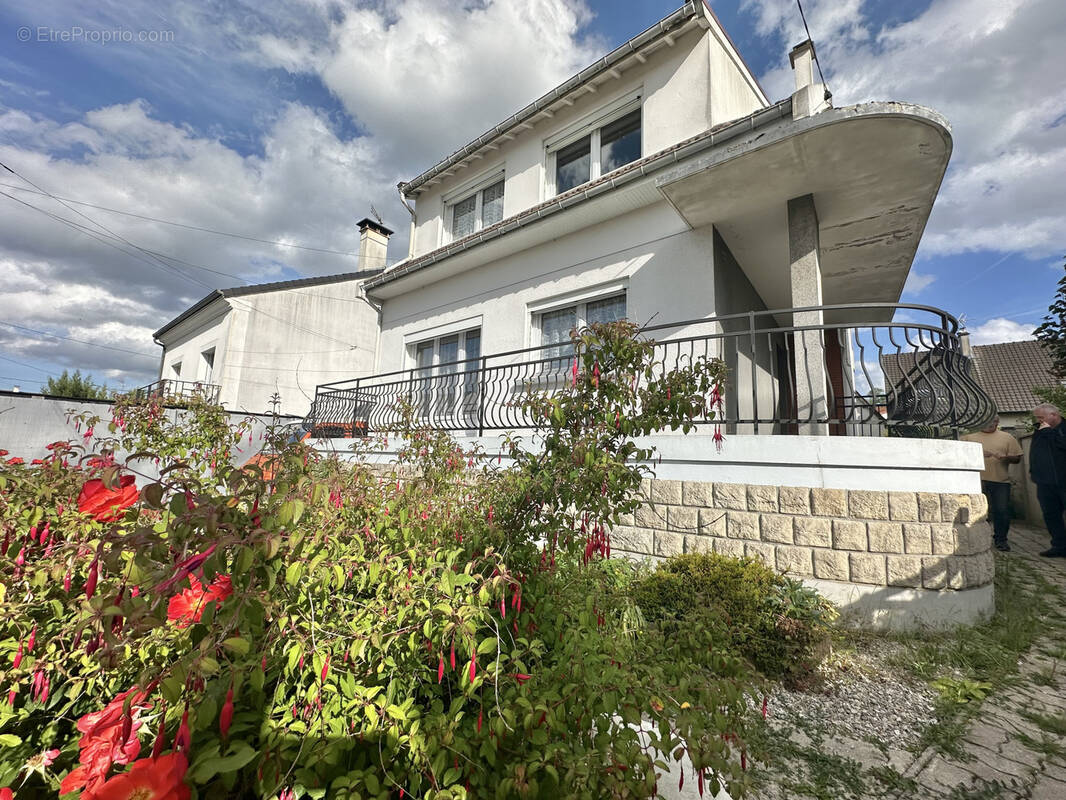 Maison à NOISY-LE-GRAND