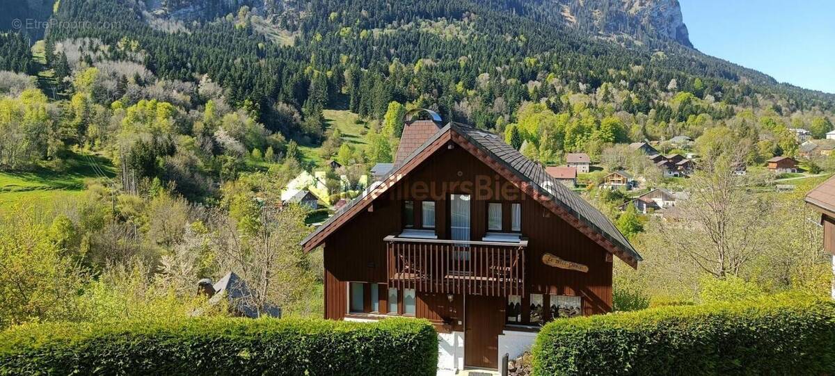Maison à THOLLON-LES-MEMISES