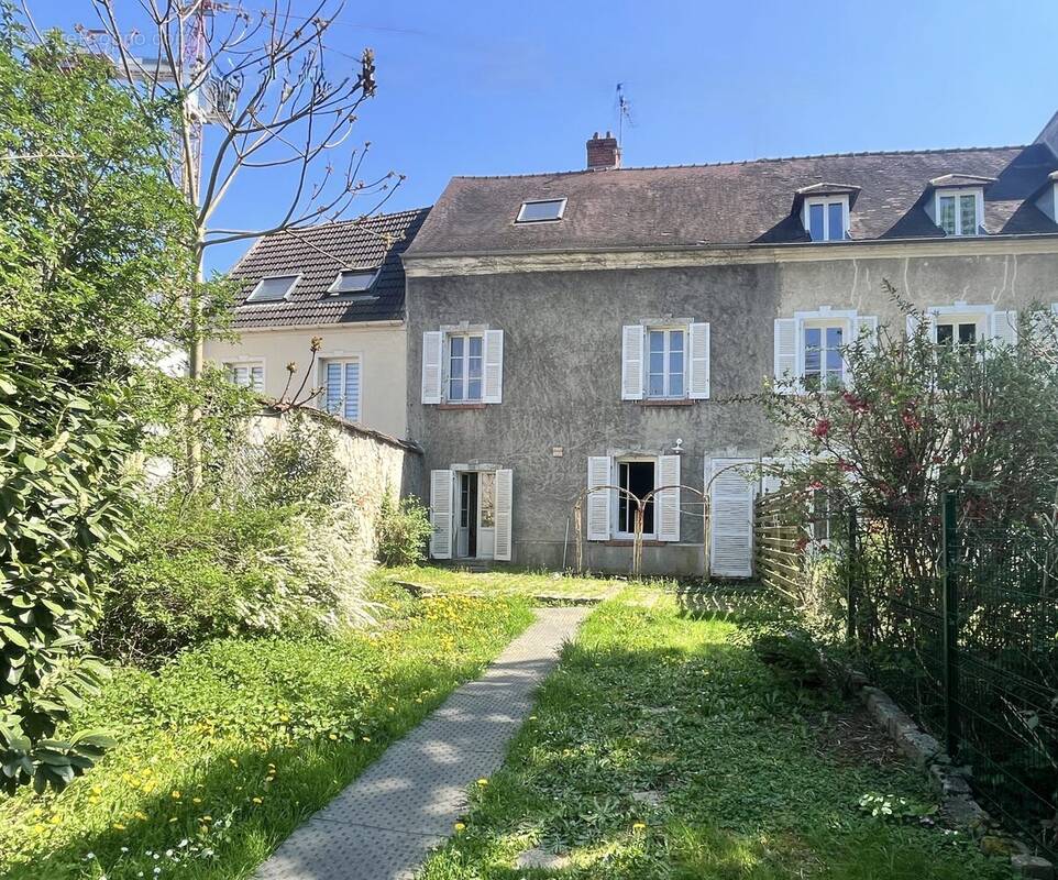 Maison à MONTIGNY-LES-CORMEILLES