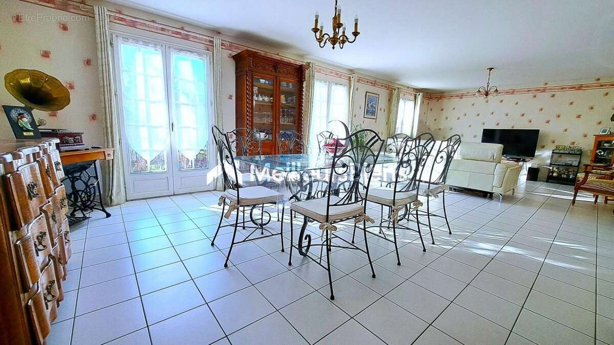 Maison à ENGHIEN-LES-BAINS