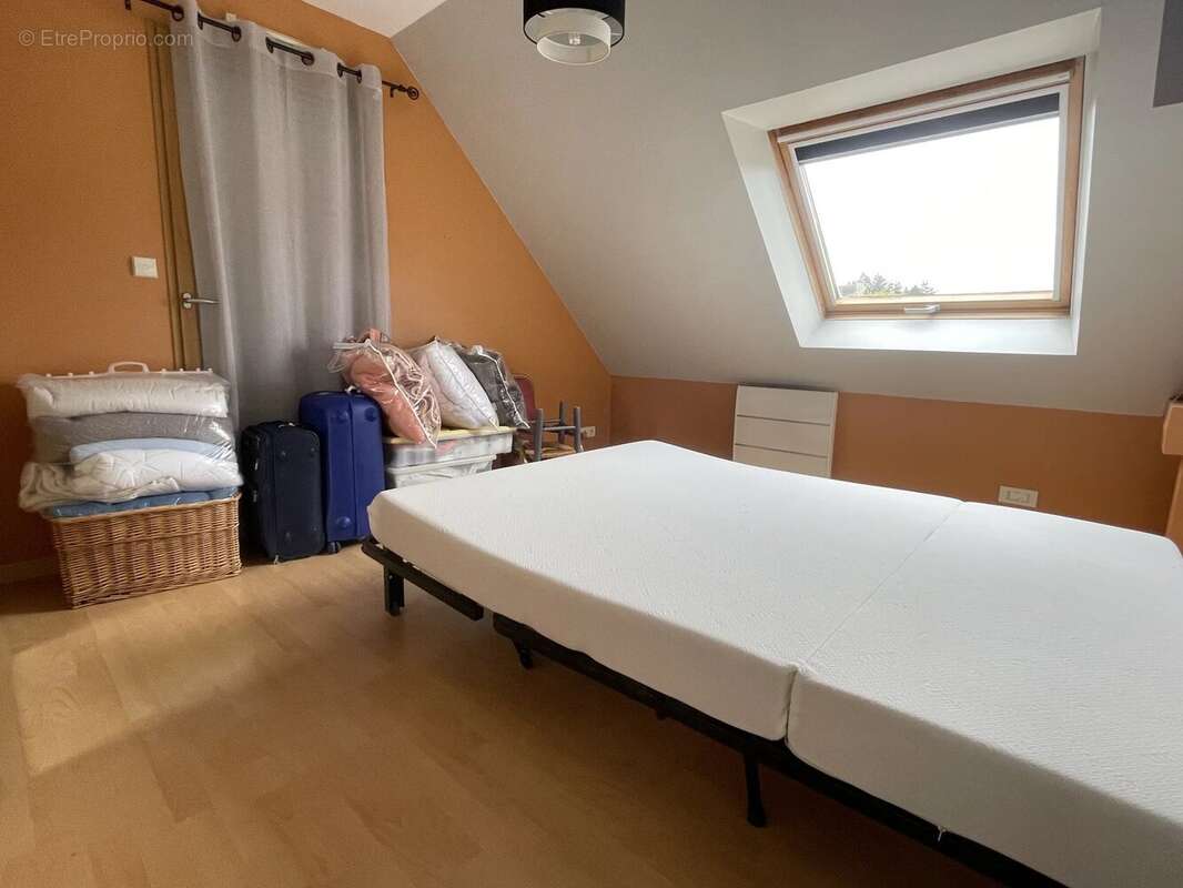 Maison à MINIAC-MORVAN
