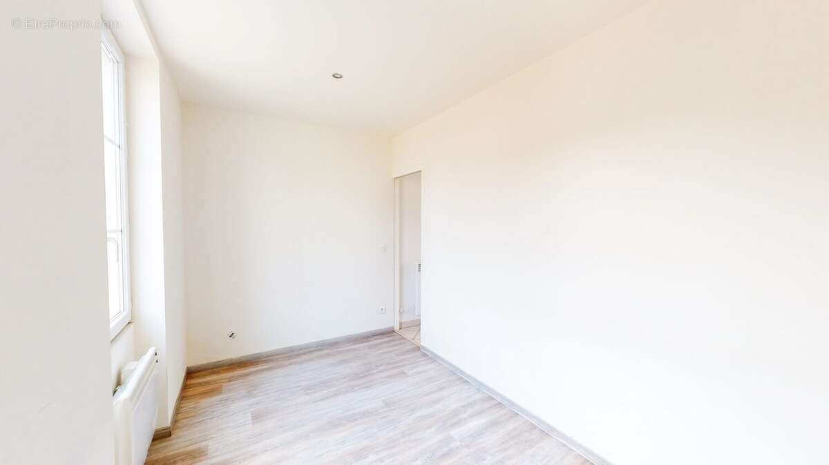 Appartement à CORBEIL-ESSONNES