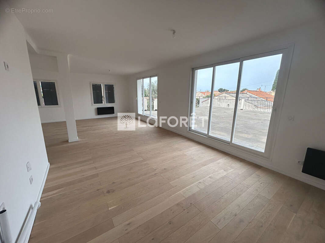 Appartement à MARSEILLE-10E