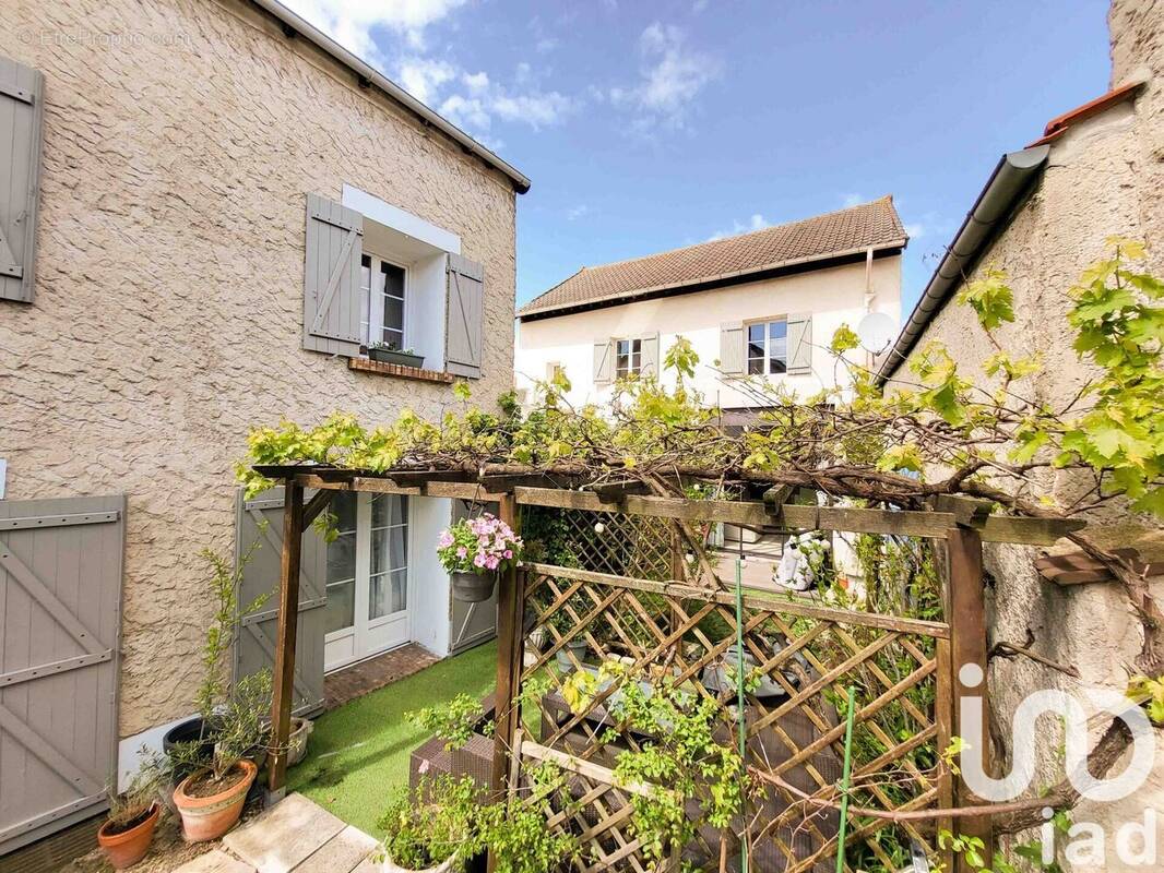 Photo 1 - Maison à FLINS-SUR-SEINE