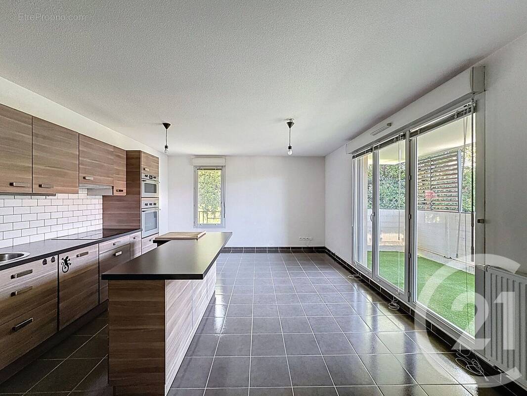 Appartement à TRETS