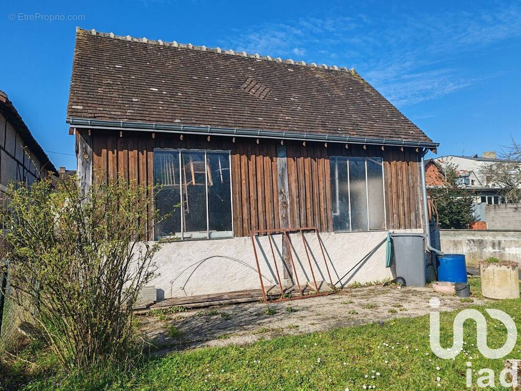 Photo 1 - Maison à CHATEAU-RENAULT