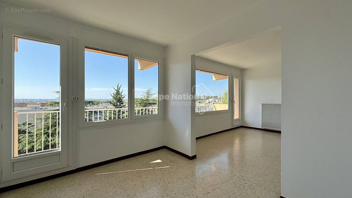 Appartement à NIMES