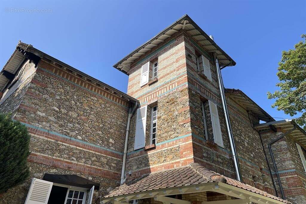 Maison à VAUCRESSON