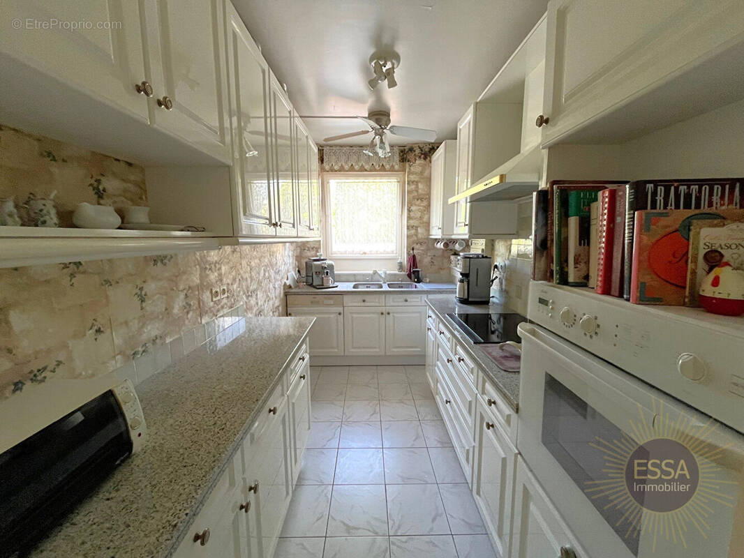 Appartement à LE CHESNAY