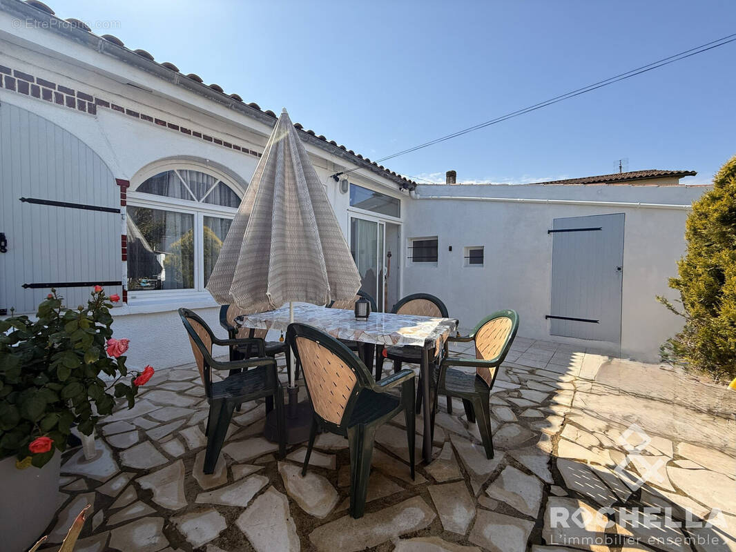 Maison à SAINT-JEAN-D&#039;ANGELY