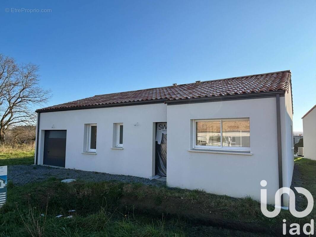 Photo 1 - Maison à LE POIRE-SUR-VIE