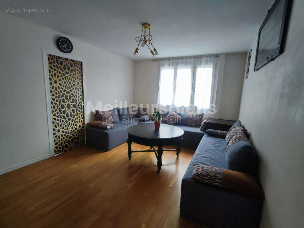 Appartement à LA CHAPELLE-SAINT-LUC