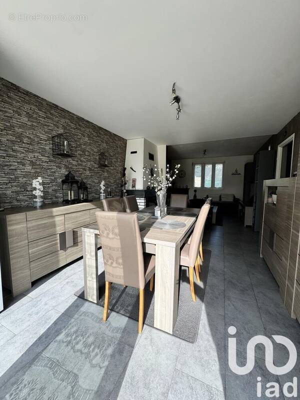 Photo 1 - Maison à LE THILLAY