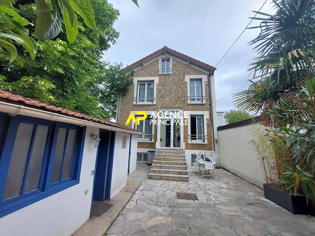 Maison à BEZONS