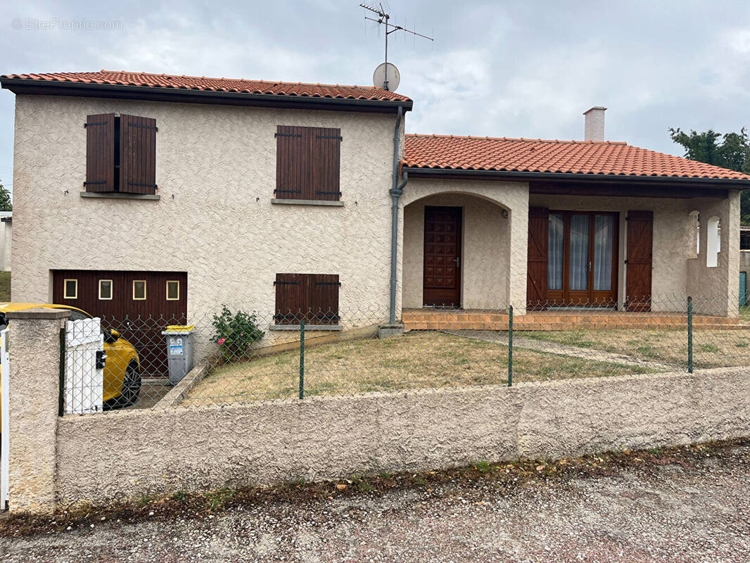 Maison à SAINT-BENOIT