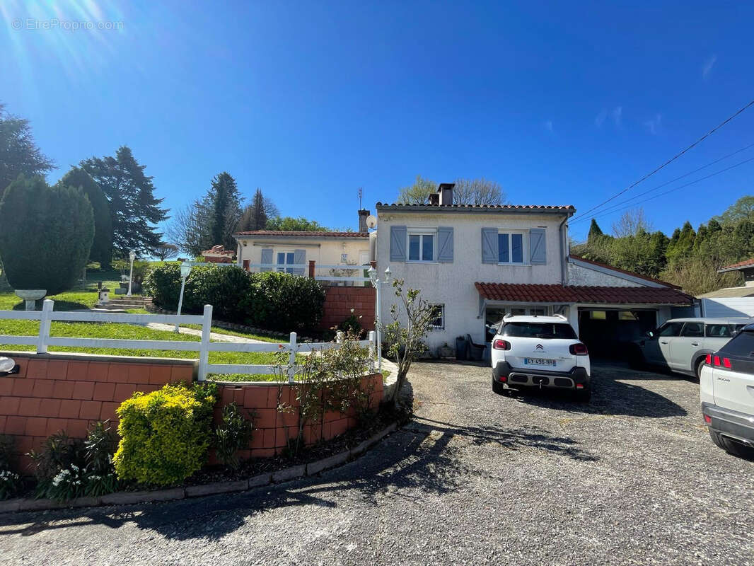 Maison à SAINT-AMANS-SOULT