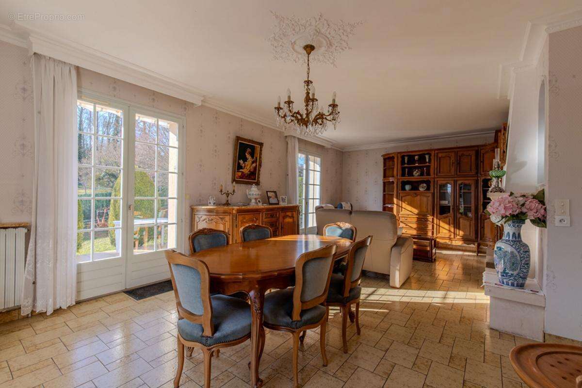 Maison à SERAINCOURT