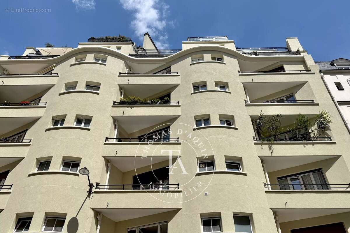 Appartement à PARIS-6E