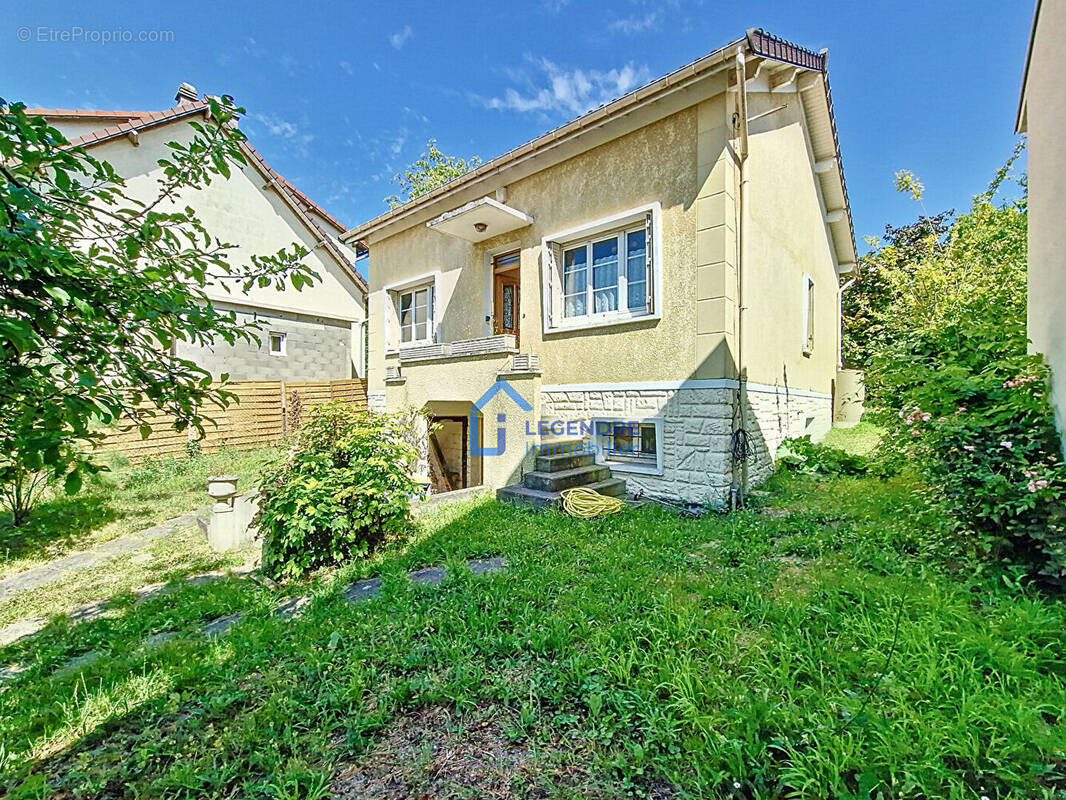 Maison à MONTIGNY-LES-CORMEILLES