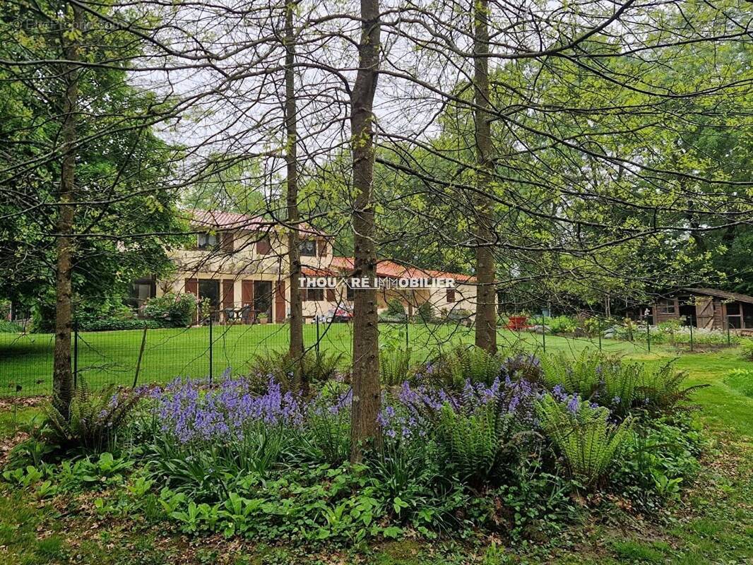 Maison à LE CELLIER