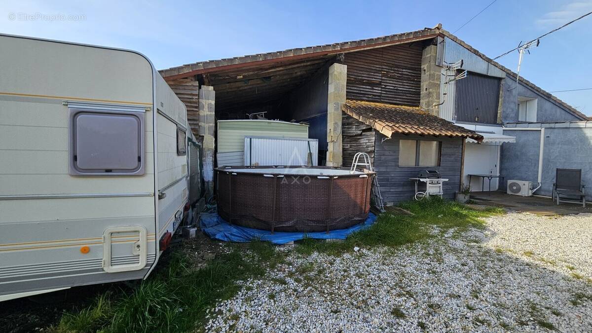Maison à CEZAC