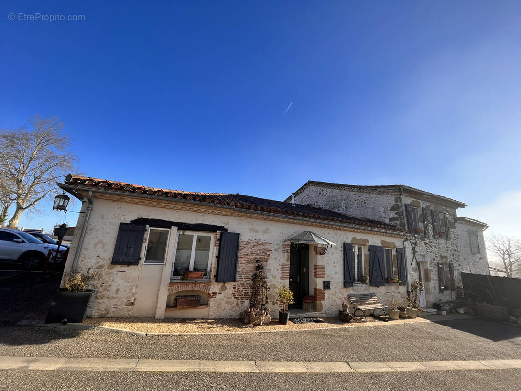 Maison à PUYCASQUIER