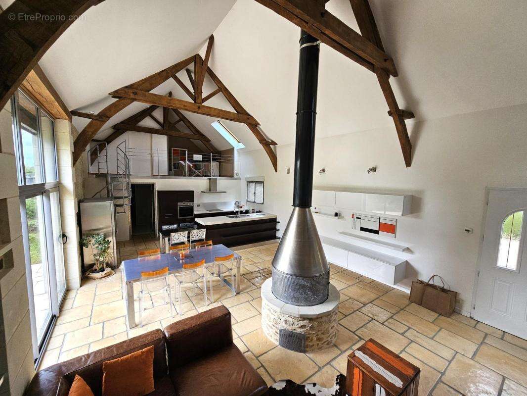Maison à MONTREUIL-BELLAY