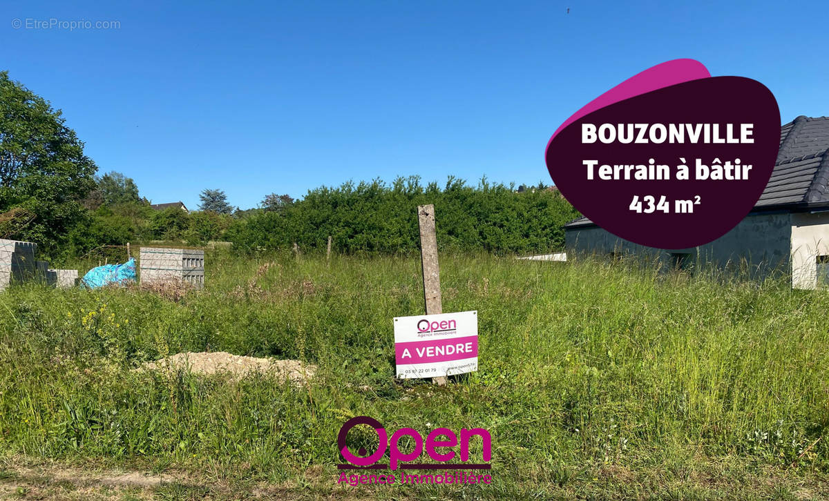 Terrain à BOUZONVILLE