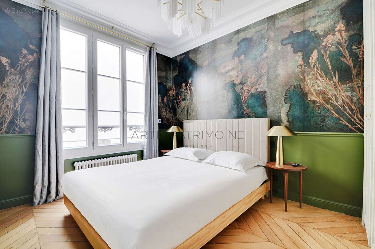 Appartement à PARIS-6E