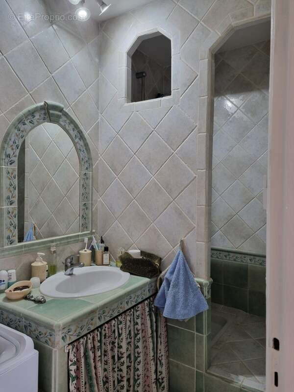 Appartement à LYON-8E