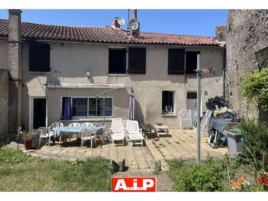 Maison à LA CHATAIGNERAIE
