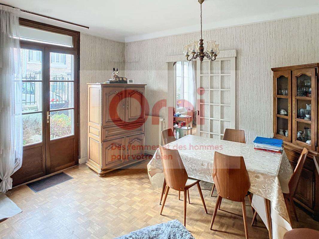 Maison à ISSY-LES-MOULINEAUX