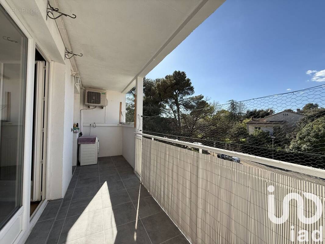 Photo 1 - Appartement à LE CANNET-DES-MAURES