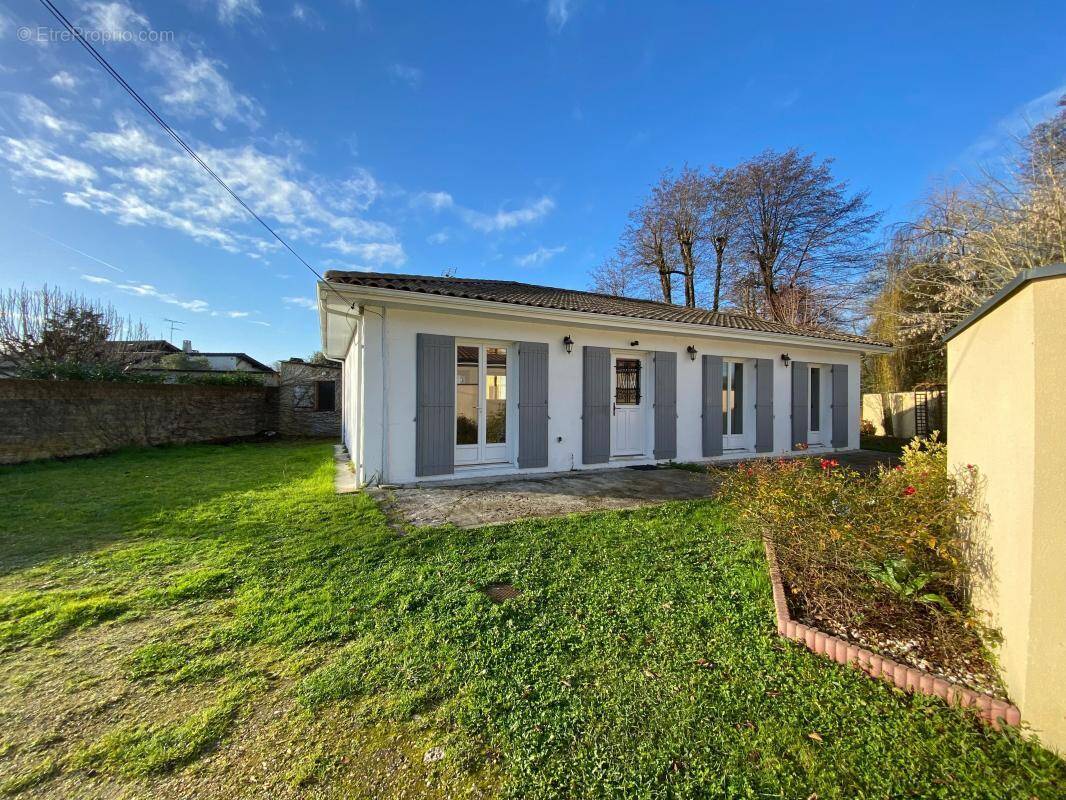 Maison à IZON