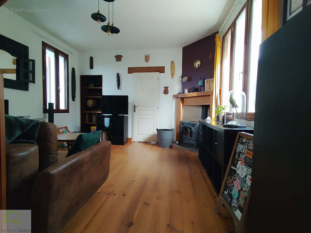 Maison à FOMPERRON